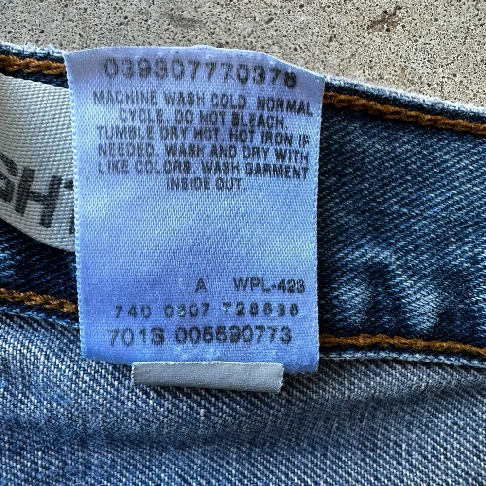 VTG Levi 559 Relaxed Straight Leg Jeans Men's 32x30 Blue Denim Y2K Grunge Skate